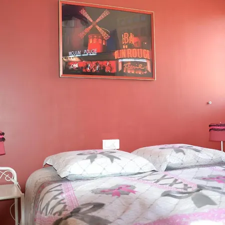 Les Talents Aiguilles Guest house *